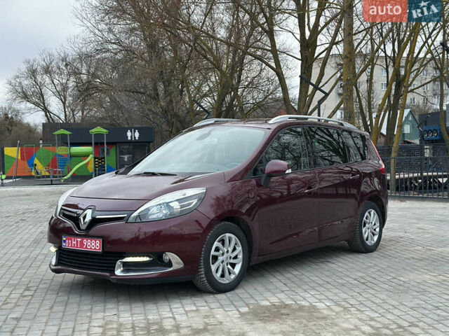 Красный Рено Гранд Сценик, объемом двигателя 1.6 л и пробегом 262 тыс. км за 8900 $, фото 1 на Automoto.ua