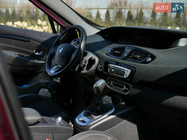 Красный Рено Гранд Сценик, объемом двигателя 1.5 л и пробегом 119 тыс. км за 12950 $, фото 21 на Automoto.ua