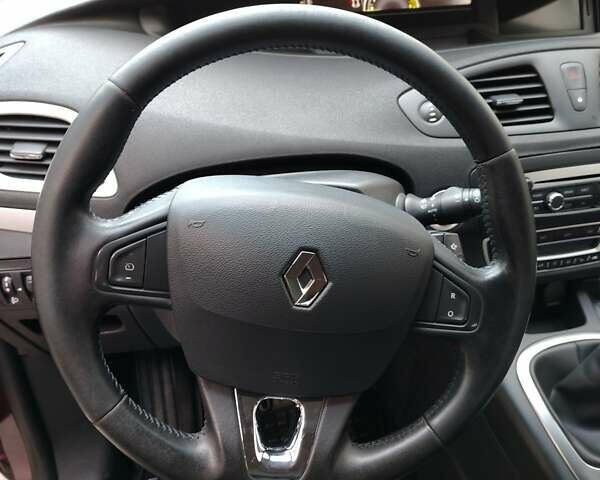 Красный Рено Гранд Сценик, объемом двигателя 1.5 л и пробегом 281 тыс. км за 7999 $, фото 15 на Automoto.ua