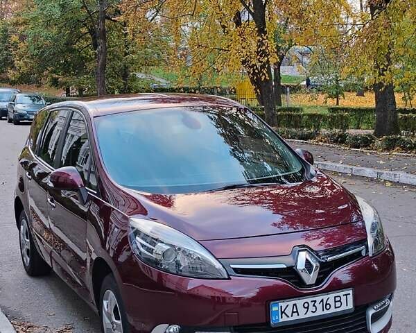 Красный Рено Гранд Сценик, объемом двигателя 1.5 л и пробегом 281 тыс. км за 7999 $, фото 2 на Automoto.ua