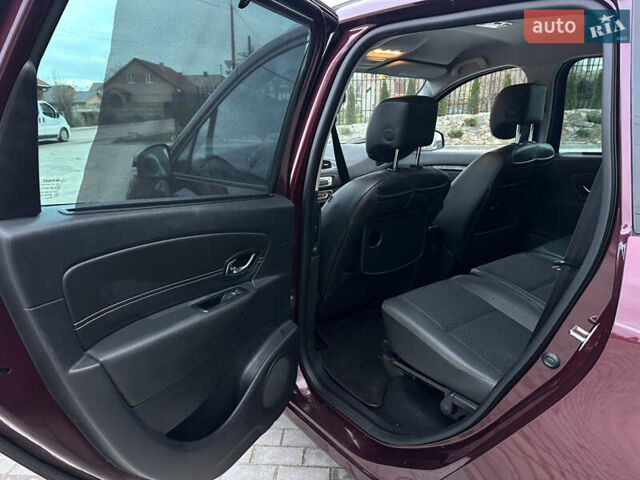 Красный Рено Гранд Сценик, объемом двигателя 1.6 л и пробегом 262 тыс. км за 8900 $, фото 28 на Automoto.ua