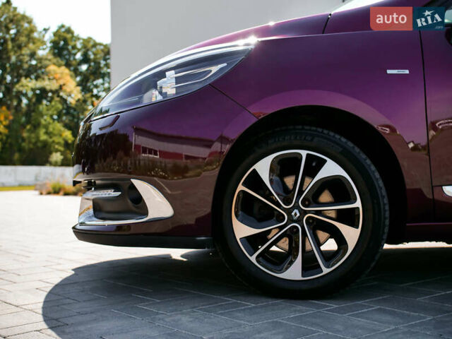 Красный Рено Гранд Сценик, объемом двигателя 1.5 л и пробегом 119 тыс. км за 12950 $, фото 14 на Automoto.ua