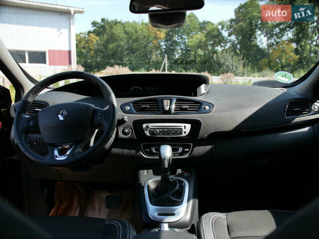 Красный Рено Гранд Сценик, объемом двигателя 1.5 л и пробегом 119 тыс. км за 12950 $, фото 23 на Automoto.ua