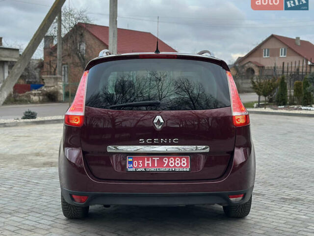 Красный Рено Гранд Сценик, объемом двигателя 1.6 л и пробегом 262 тыс. км за 8900 $, фото 4 на Automoto.ua
