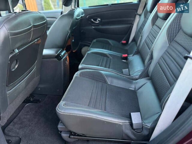 Красный Рено Гранд Сценик, объемом двигателя 1.5 л и пробегом 202 тыс. км за 9350 $, фото 68 на Automoto.ua