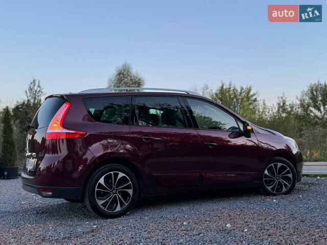 Красный Рено Гранд Сценик, объемом двигателя 1.5 л и пробегом 202 тыс. км за 9350 $, фото 59 на Automoto.ua