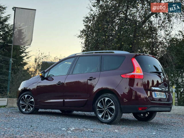 Красный Рено Гранд Сценик, объемом двигателя 1.5 л и пробегом 202 тыс. км за 9350 $, фото 43 на Automoto.ua