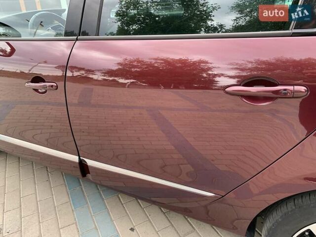 Червоний Рено Гранд Сценік, об'ємом двигуна 1.46 л та пробігом 209 тис. км за 13200 $, фото 11 на Automoto.ua