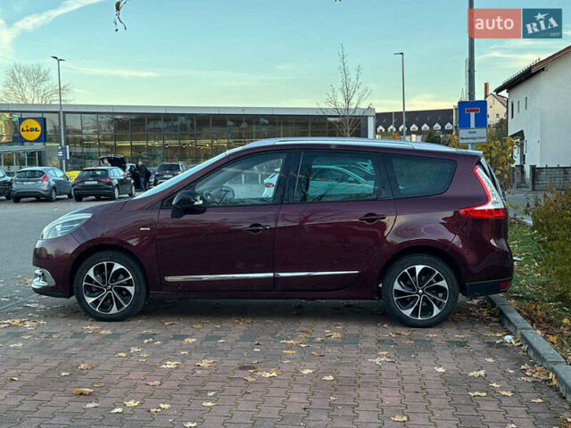 Красный Рено Гранд Сценик, объемом двигателя 1.46 л и пробегом 290 тыс. км за 10300 $, фото 2 на Automoto.ua