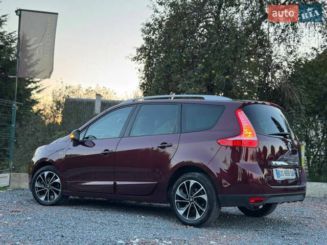 Красный Рено Гранд Сценик, объемом двигателя 1.5 л и пробегом 202 тыс. км за 9350 $, фото 44 на Automoto.ua