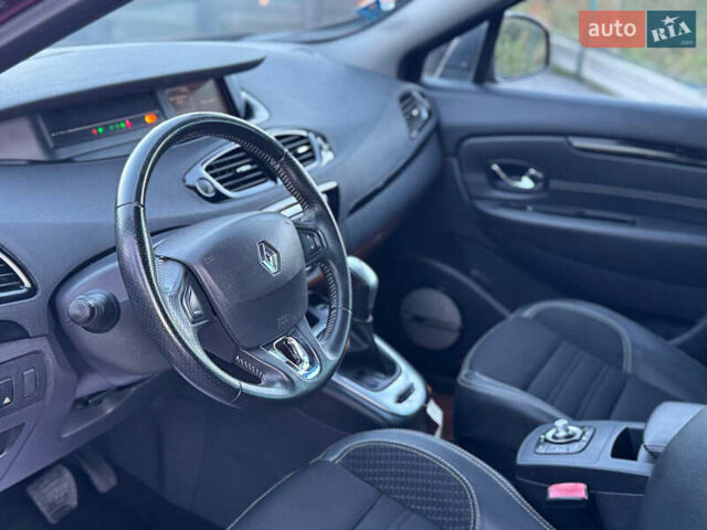 Красный Рено Гранд Сценик, объемом двигателя 1.5 л и пробегом 202 тыс. км за 9350 $, фото 66 на Automoto.ua