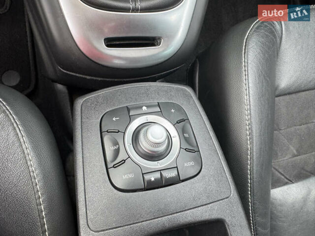 Червоний Рено Гранд Сценік, об'ємом двигуна 1.5 л та пробігом 181 тис. км за 10400 $, фото 29 на Automoto.ua