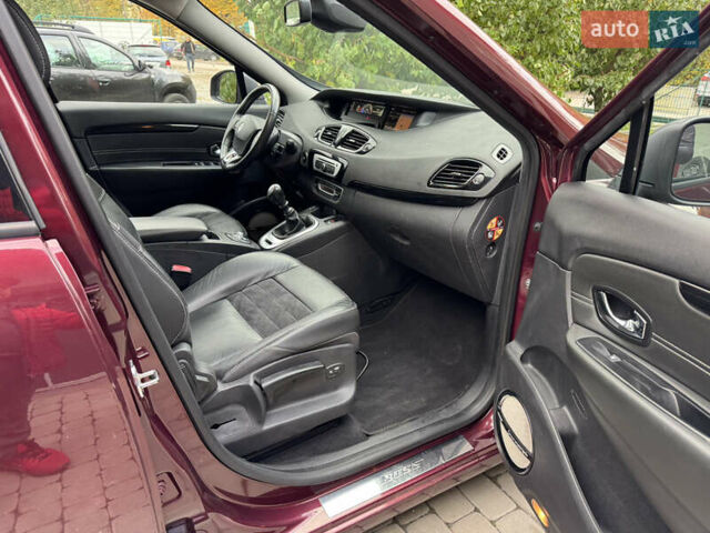 Червоний Рено Гранд Сценік, об'ємом двигуна 1.5 л та пробігом 181 тис. км за 10400 $, фото 11 на Automoto.ua