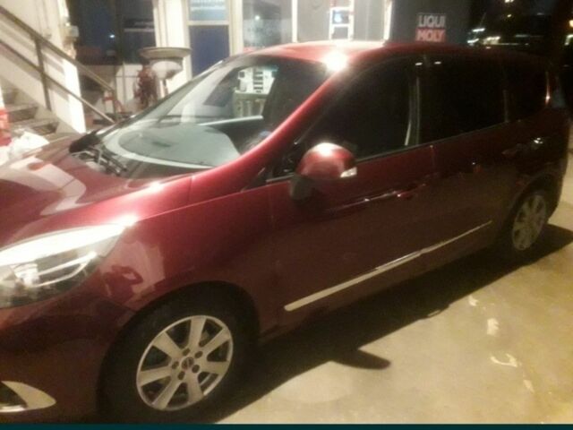 Червоний Рено Гранд Сценік, об'ємом двигуна 0 л та пробігом 335 тис. км за 7850 $, фото 3 на Automoto.ua