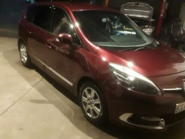 Червоний Рено Гранд Сценік, об'ємом двигуна 0 л та пробігом 335 тис. км за 7850 $, фото 7 на Automoto.ua