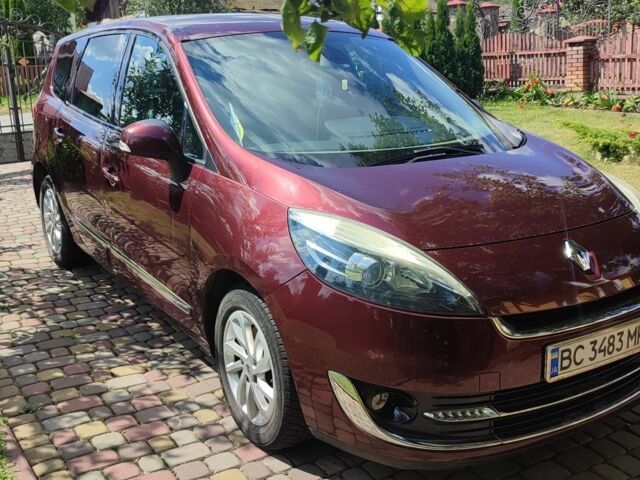 Червоний Рено Гранд Сценік, об'ємом двигуна 1.5 л та пробігом 186 тис. км за 8900 $, фото 4 на Automoto.ua