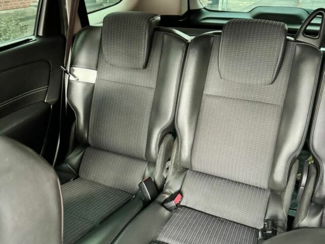 Червоний Рено Гранд Сценік, об'ємом двигуна 0 л та пробігом 335 тис. км за 7850 $, фото 5 на Automoto.ua