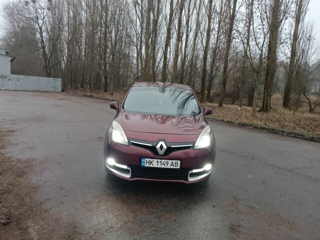 Красный Рено Гранд Сценик, объемом двигателя 1.5 л и пробегом 286 тыс. км за 10500 $, фото 5 на Automoto.ua