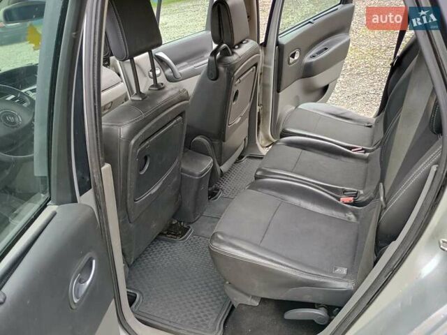 Рено Гранд Сценик, объемом двигателя 1.9 л и пробегом 340 тыс. км за 3000 $, фото 14 на Automoto.ua