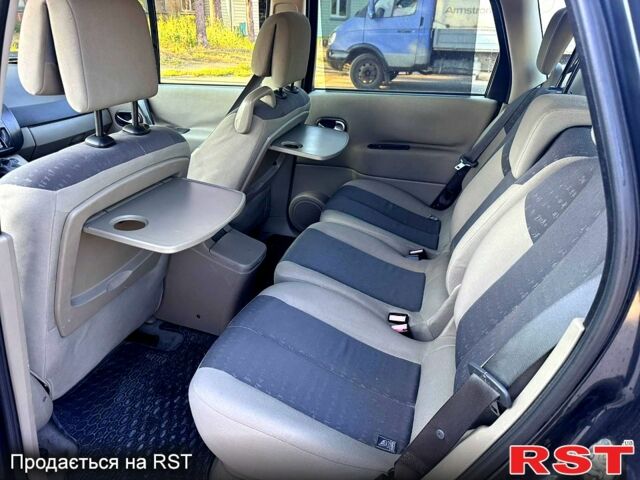 Рено Гранд Сценік, об'ємом двигуна 1.5 л та пробігом 287 тис. км за 1800 $, фото 9 на Automoto.ua