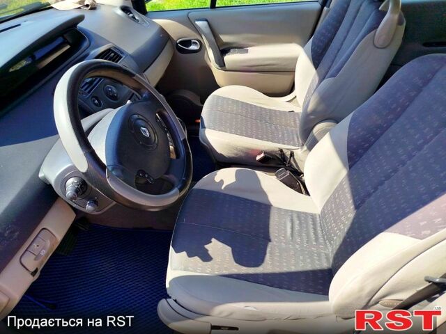 Рено Гранд Сценік, об'ємом двигуна 2 л та пробігом 245 тис. км за 3500 $, фото 4 на Automoto.ua