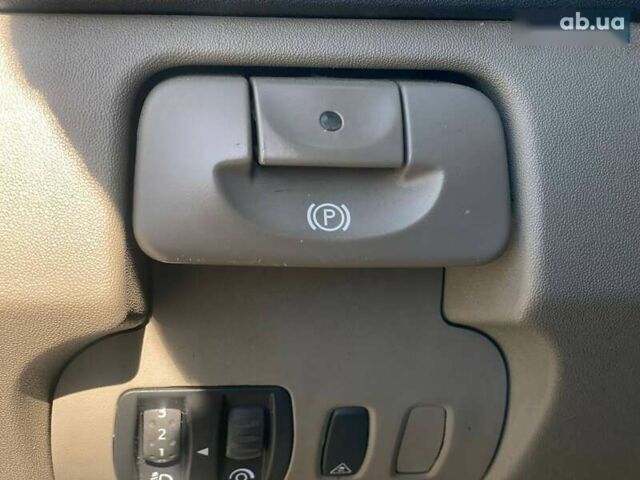 Рено Гранд Сценік, об'ємом двигуна 1.6 л та пробігом 248 тис. км за 4490 $, фото 23 на Automoto.ua