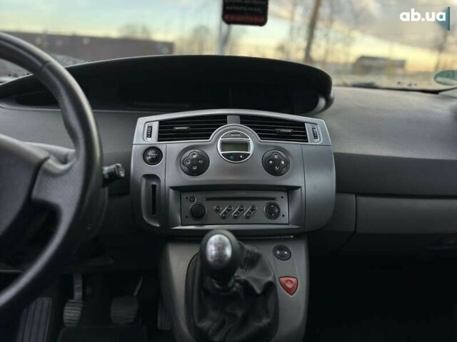 Рено Гранд Сценік, об'ємом двигуна 2 л та пробігом 211 тис. км за 5600 $, фото 27 на Automoto.ua