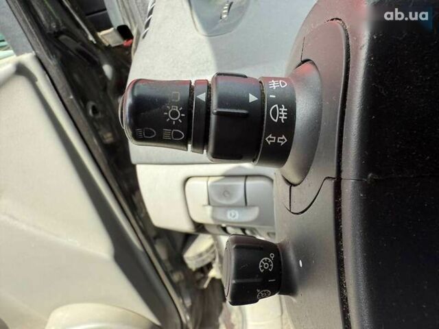 Рено Гранд Сценик, объемом двигателя 1.5 л и пробегом 368 тыс. км за 4690 $, фото 18 на Automoto.ua