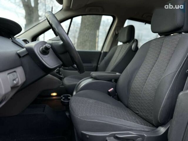 Рено Гранд Сценік, об'ємом двигуна 2 л та пробігом 211 тис. км за 5600 $, фото 21 на Automoto.ua