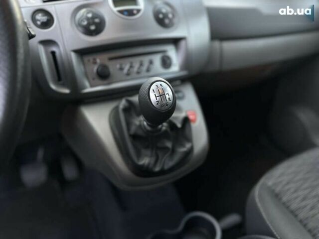 Рено Гранд Сценік, об'ємом двигуна 2 л та пробігом 211 тис. км за 5600 $, фото 26 на Automoto.ua