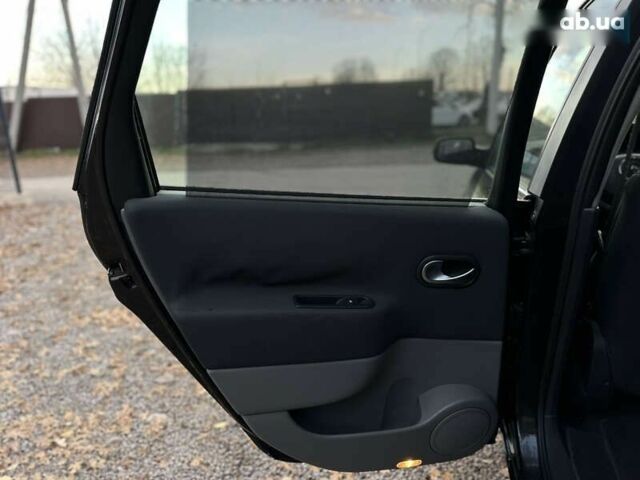 Рено Гранд Сценік, об'ємом двигуна 2 л та пробігом 211 тис. км за 5600 $, фото 29 на Automoto.ua