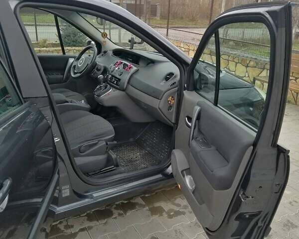 Рено Гранд Сценик, объемом двигателя 1.87 л и пробегом 225 тыс. км за 5700 $, фото 5 на Automoto.ua
