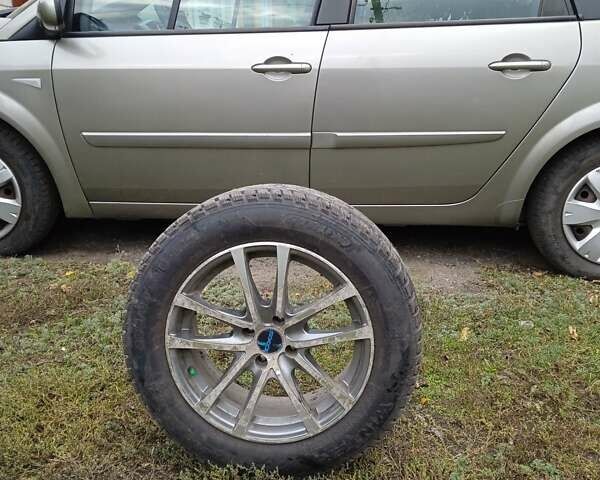 Рено Гранд Сценік 2007 у Кропивницькому (Кіровограді) на Automoto.ua Рено Гранд Сценік, об'ємом двигуна 1.6 л та пробігом 201 тис. км за 5700 $, фото 7 на Automoto.ua