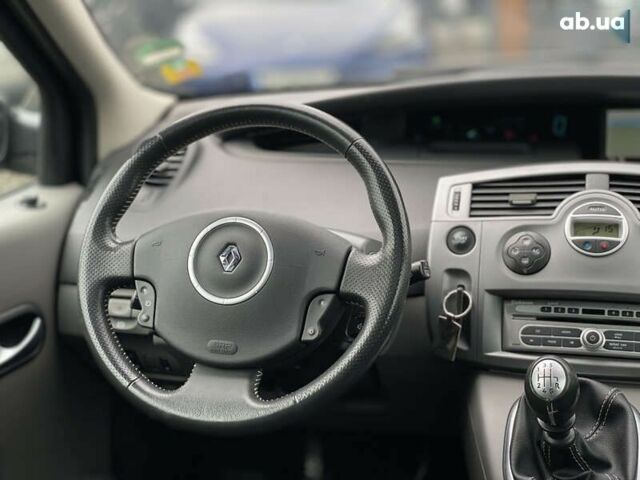 Рено Гранд Сценик, объемом двигателя 2 л и пробегом 264 тыс. км за 5899 $, фото 26 на Automoto.ua