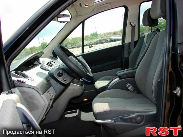 Рено Гранд Сценік, об'ємом двигуна 1.6 л та пробігом 231 тис. км за 5900 $, фото 5 на Automoto.ua