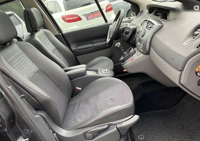 Рено Гранд Сценик, объемом двигателя 2 л и пробегом 264 тыс. км за 5899 $, фото 29 на Automoto.ua