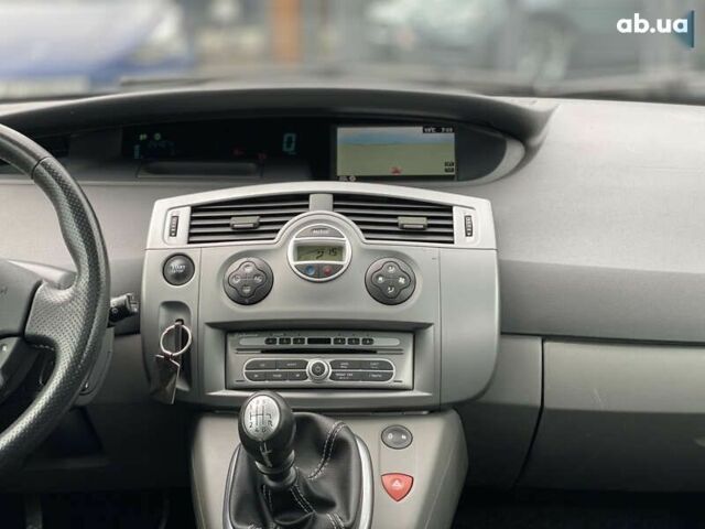 Рено Гранд Сценик, объемом двигателя 2 л и пробегом 264 тыс. км за 5899 $, фото 27 на Automoto.ua