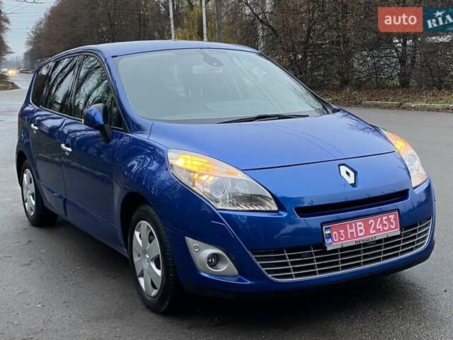 Рено Гранд Сценик, объемом двигателя 2 л и пробегом 200 тыс. км за 7999 $, фото 4 на Automoto.ua