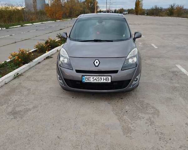 Рено Гранд Сценик 2009 в Николаеве на Automoto.ua Рено Гранд Сценик, объемом двигателя 1.4 л и пробегом 238 тыс. км за 8500 $, фото 5 на Automoto.ua