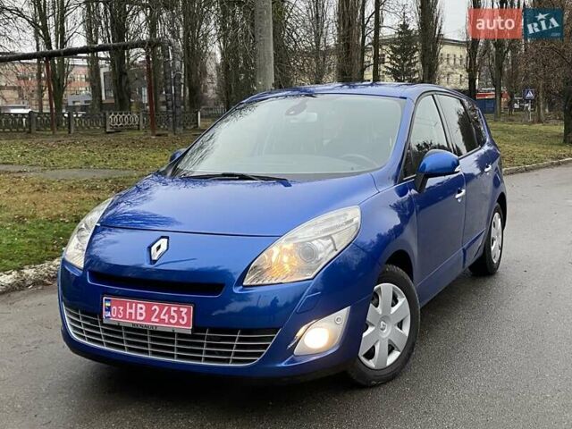 Рено Гранд Сценик, объемом двигателя 2 л и пробегом 200 тыс. км за 7999 $, фото 2 на Automoto.ua