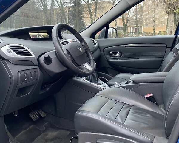 Рено Гранд Сценик, объемом двигателя 2 л и пробегом 200 тыс. км за 7999 $, фото 11 на Automoto.ua