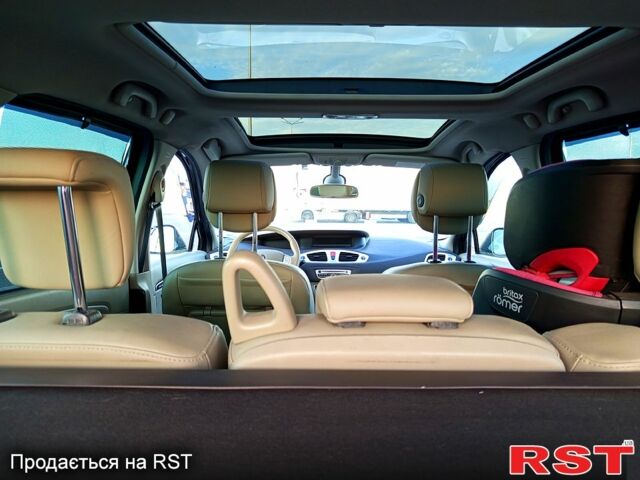 Рено Гранд Сценик 2009 в Львове на Automoto.ua Рено Гранд Сценик, объемом двигателя 2 л и пробегом 380 тыс. км за 8000 $, фото 8 на Automoto.ua