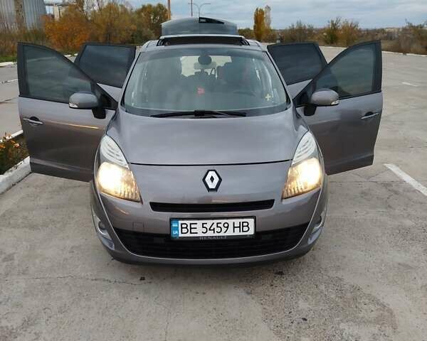 Рено Гранд Сценик 2009 в Николаеве на Automoto.ua Рено Гранд Сценик, объемом двигателя 1.4 л и пробегом 238 тыс. км за 8500 $, фото 6 на Automoto.ua