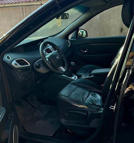 Рено Гранд Сценик, объемом двигателя 1.9 л и пробегом 250 тыс. км за 6950 $, фото 7 на Automoto.ua