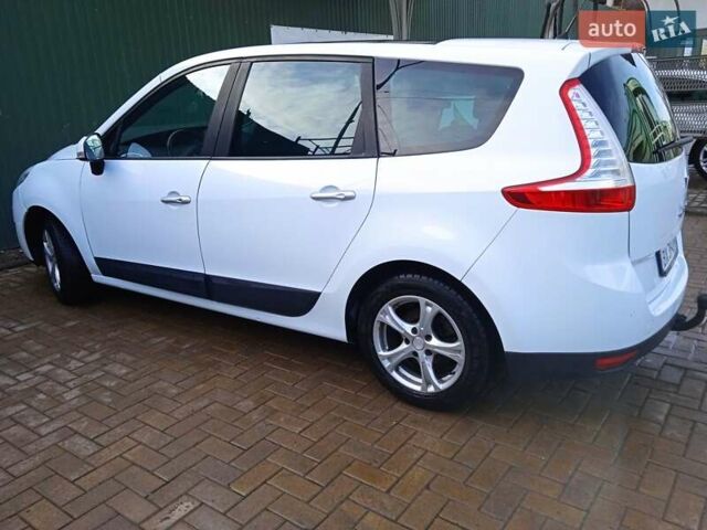 Рено Гранд Сценик, объемом двигателя 1.4 л и пробегом 248 тыс. км за 6700 $, фото 5 на Automoto.ua