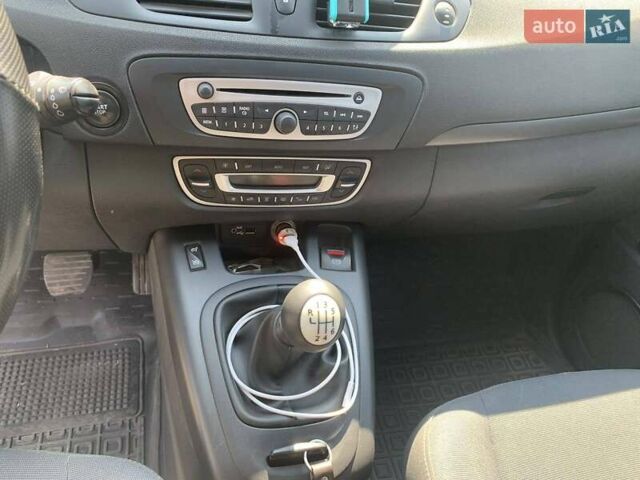 Рено Гранд Сценик, об'ємом двигуна 1.46 л та пробігом 308 тис. км за 6800 $, фото 7 на Automoto.ua
