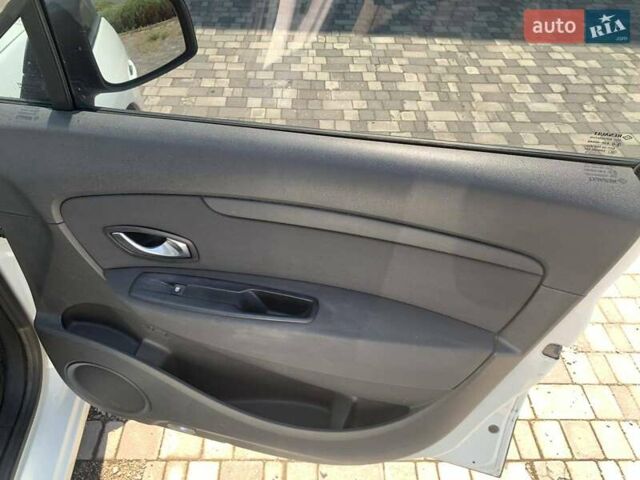 Рено Гранд Сценик, об'ємом двигуна 1.46 л та пробігом 308 тис. км за 6800 $, фото 19 на Automoto.ua
