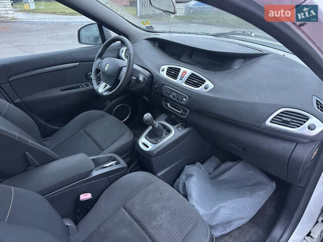 Рено Гранд Сценик, объемом двигателя 0 л и пробегом 134 тыс. км за 4950 $, фото 13 на Automoto.ua