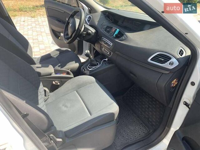 Рено Гранд Сценик, об'ємом двигуна 1.46 л та пробігом 308 тис. км за 6800 $, фото 21 на Automoto.ua