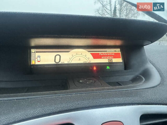 Рено Гранд Сценик, объемом двигателя 0 л и пробегом 134 тыс. км за 4950 $, фото 15 на Automoto.ua